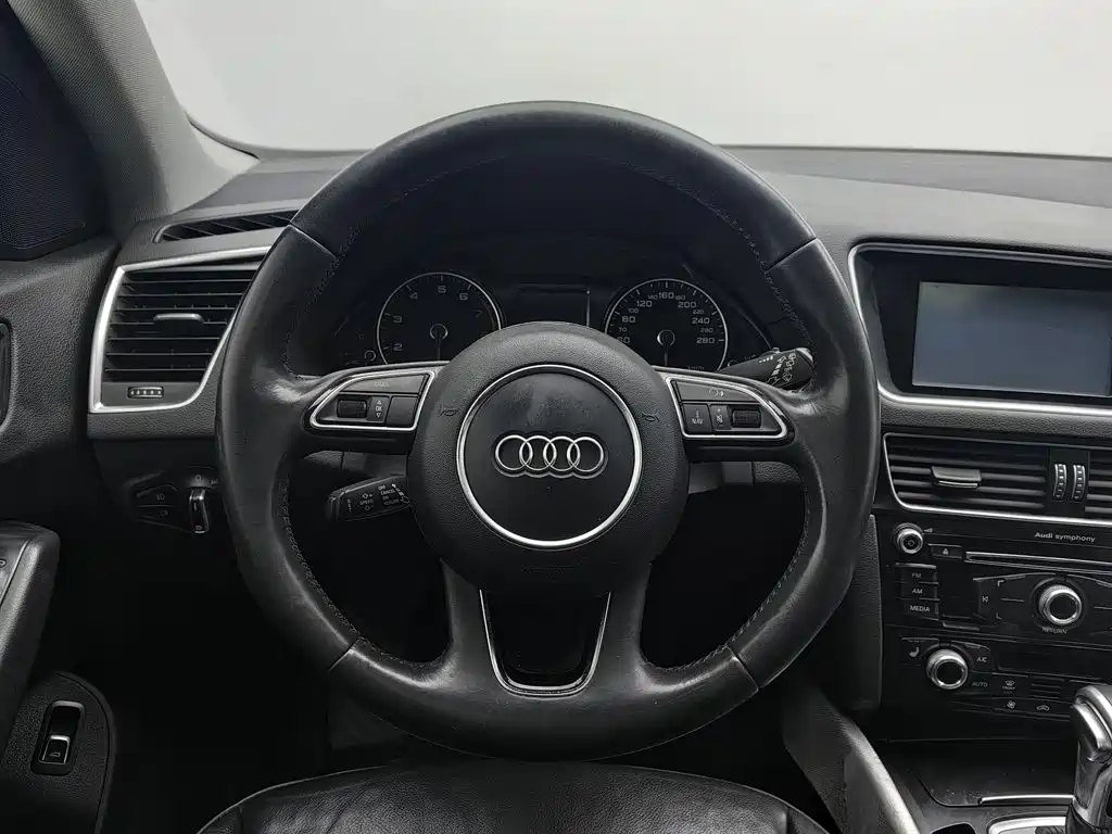 Audi Q5 — миниатюра 11