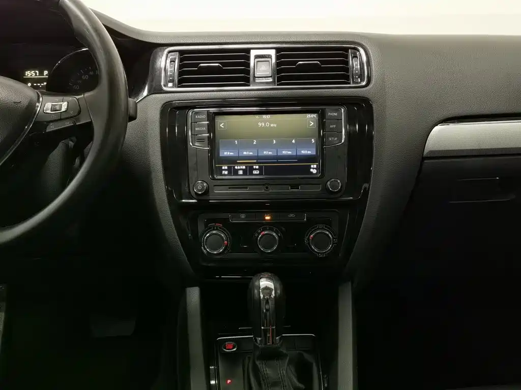 Volkswagen Sagitar — миниатюра 12