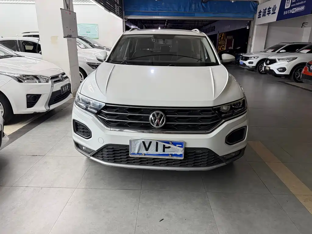 Volkswagen T-Roc — миниатюра 2