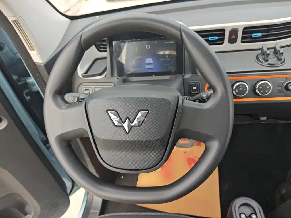 Wuling MINIEV — миниатюра 11