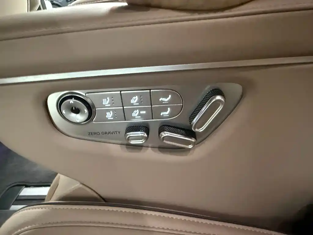 XPeng X9 — миниатюра 29