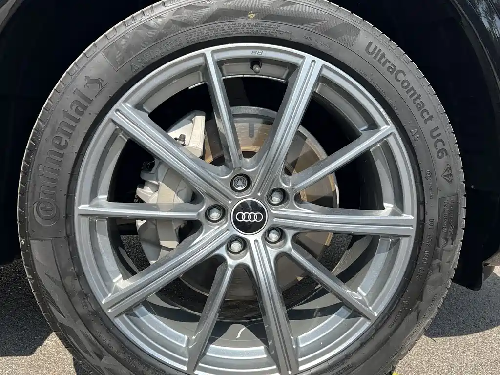 Audi Q5L — миниатюра 15