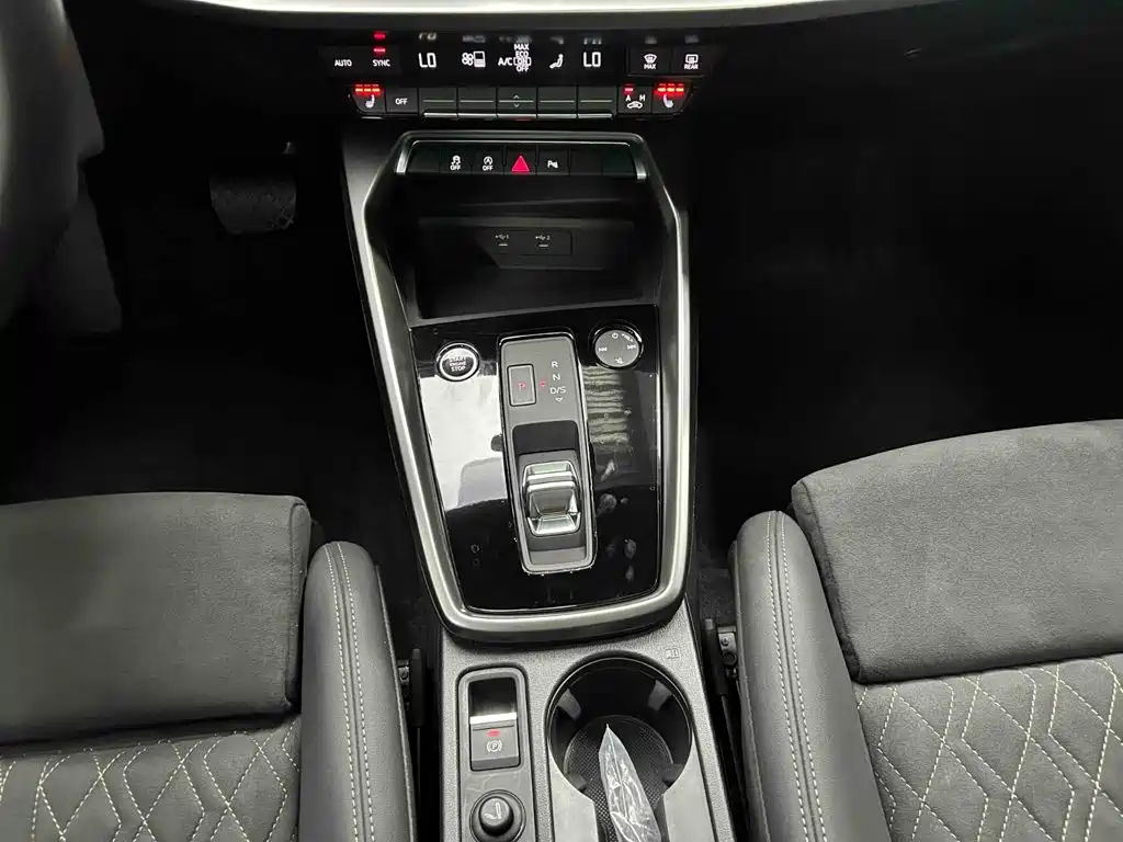 Audi A3 — миниатюра 10