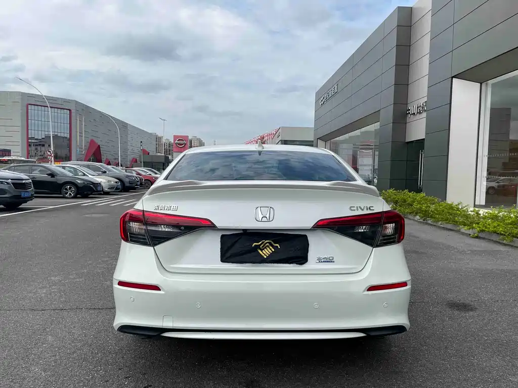 Honda Civic — миниатюра 8
