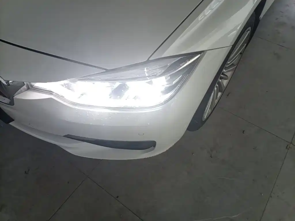 BMW 3 Series — миниатюра 24