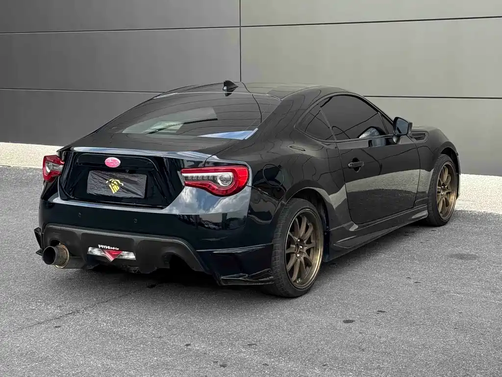 Subaru BRZ — миниатюра 9