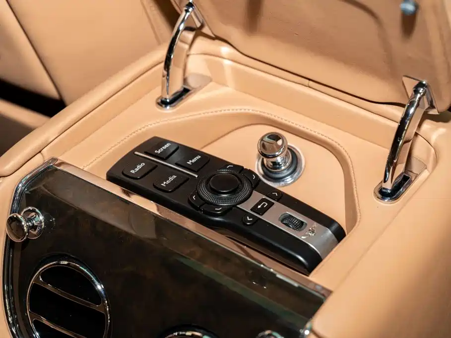 Bentley Mulsanne — миниатюра 25