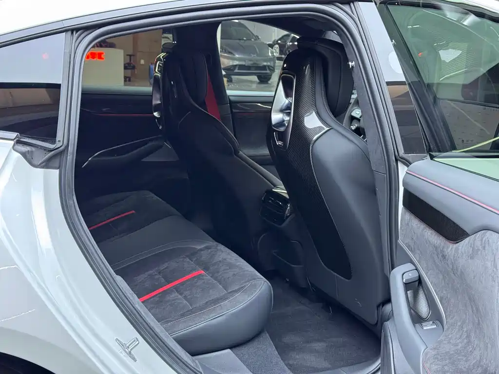 XIAOMI CAR XIAOMI SU7 ULTRA