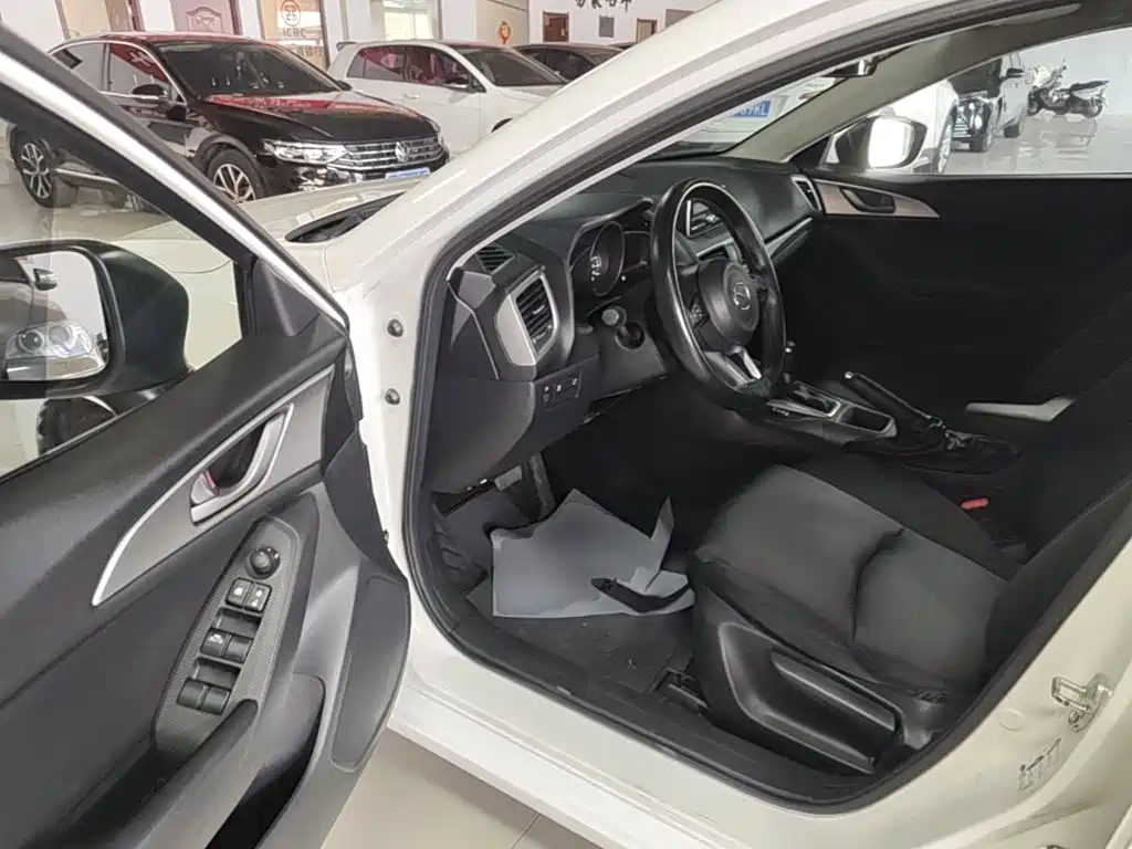 Mazda 3 Axela — миниатюра 16