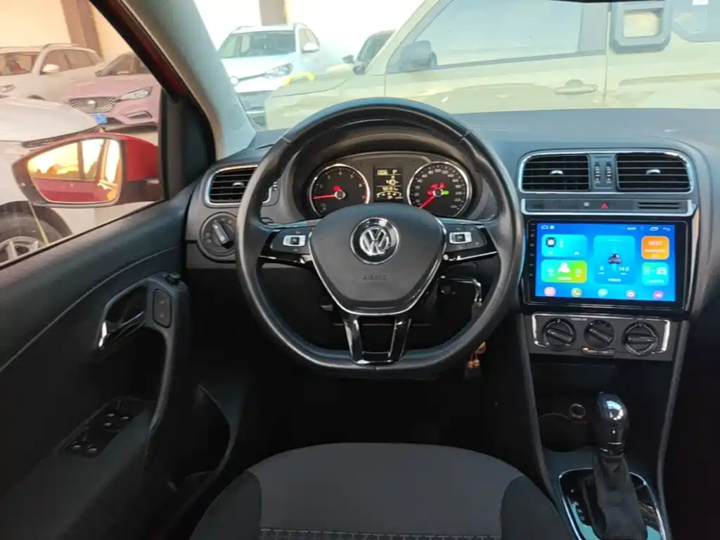 Volkswagen Polo — миниатюра 11