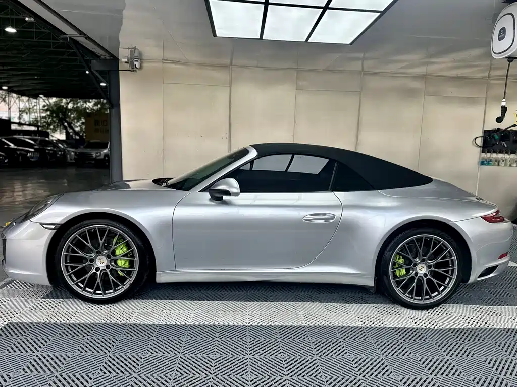 Porsche 911 2016 Carrera Cabriolet 3.0T