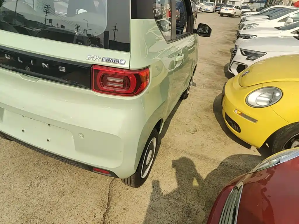 Wuling MINIEV — миниатюра 8