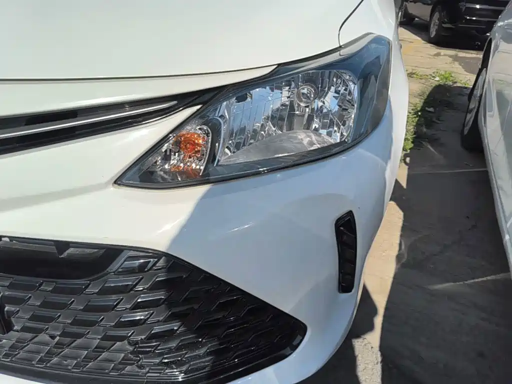 Toyota Vios FS — миниатюра 24