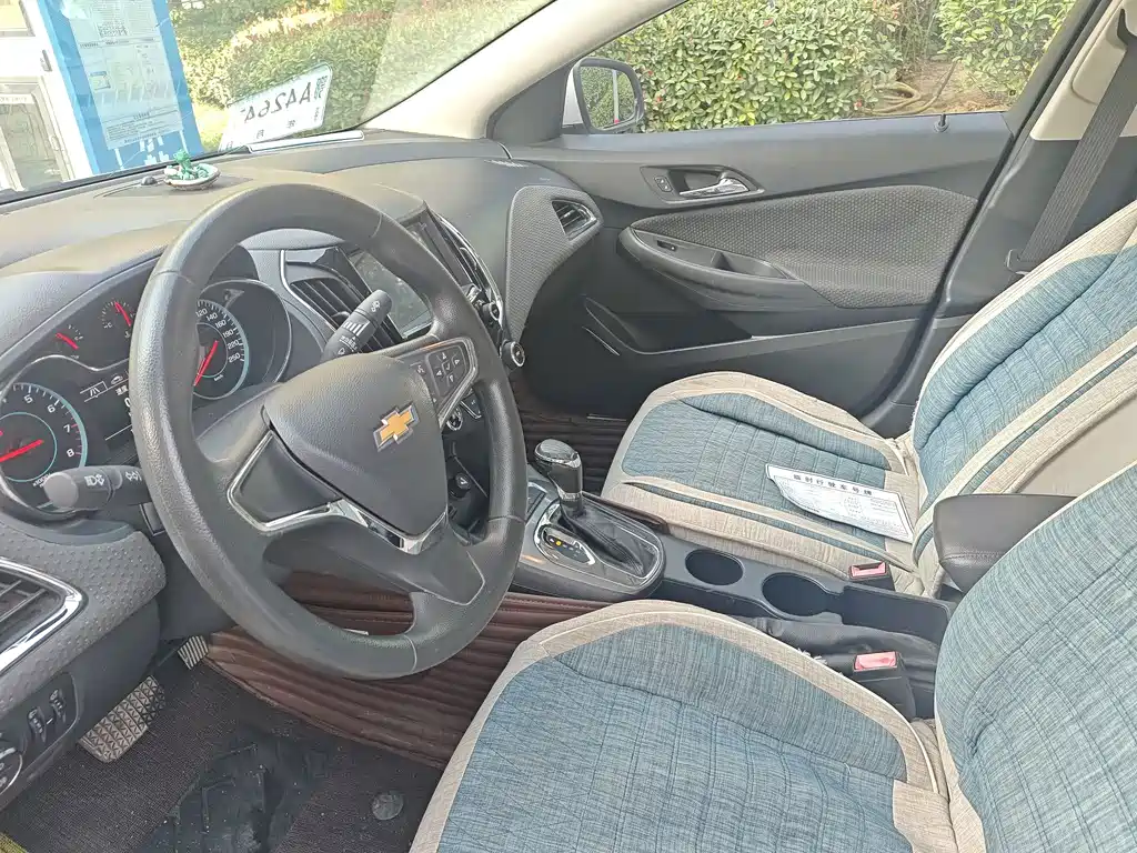 Chevrolet Cruze — миниатюра 11