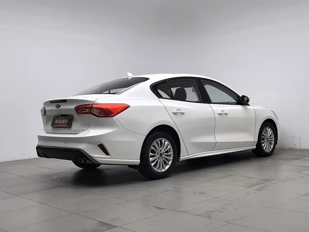 Ford Focus — миниатюра 2