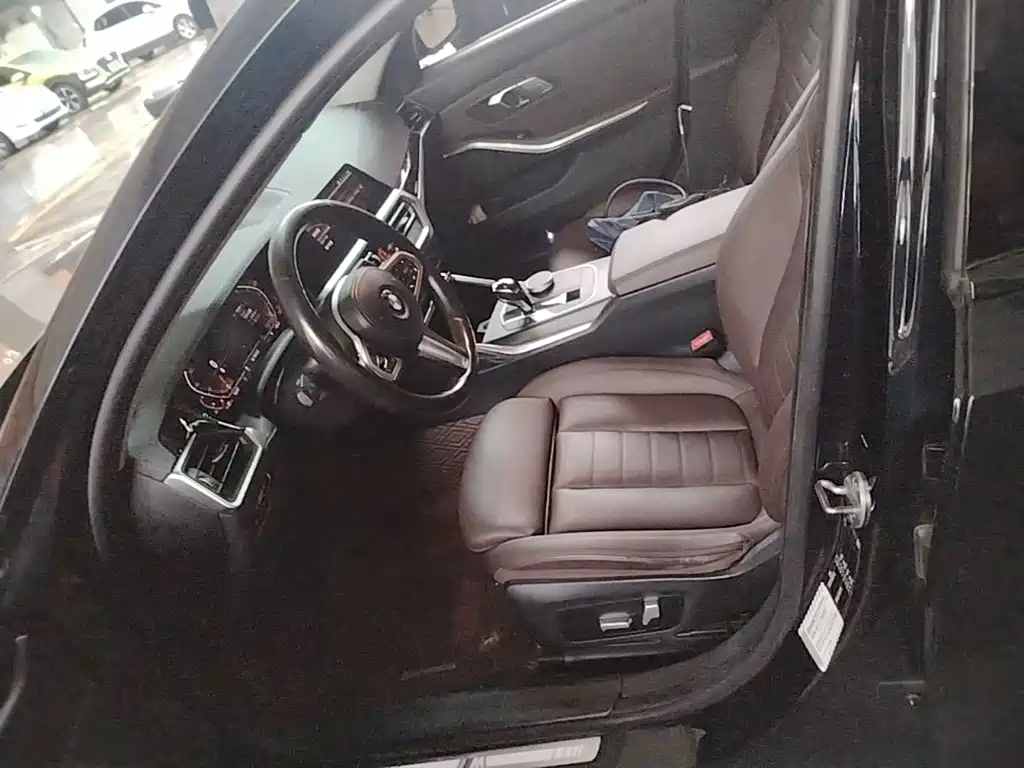 BMW 3 Series — миниатюра 15