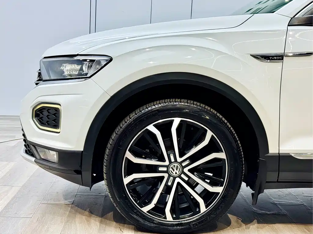 VOLKSWAGEN T ROC EXPLORING SONGS