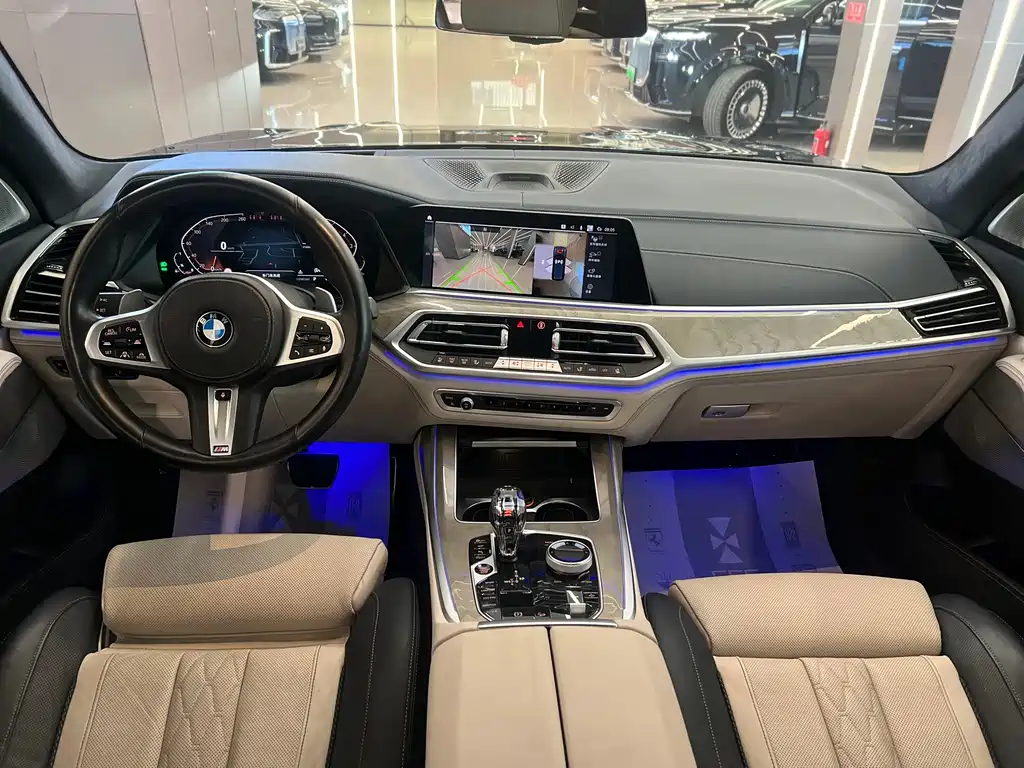 BMW X7 — миниатюра 13