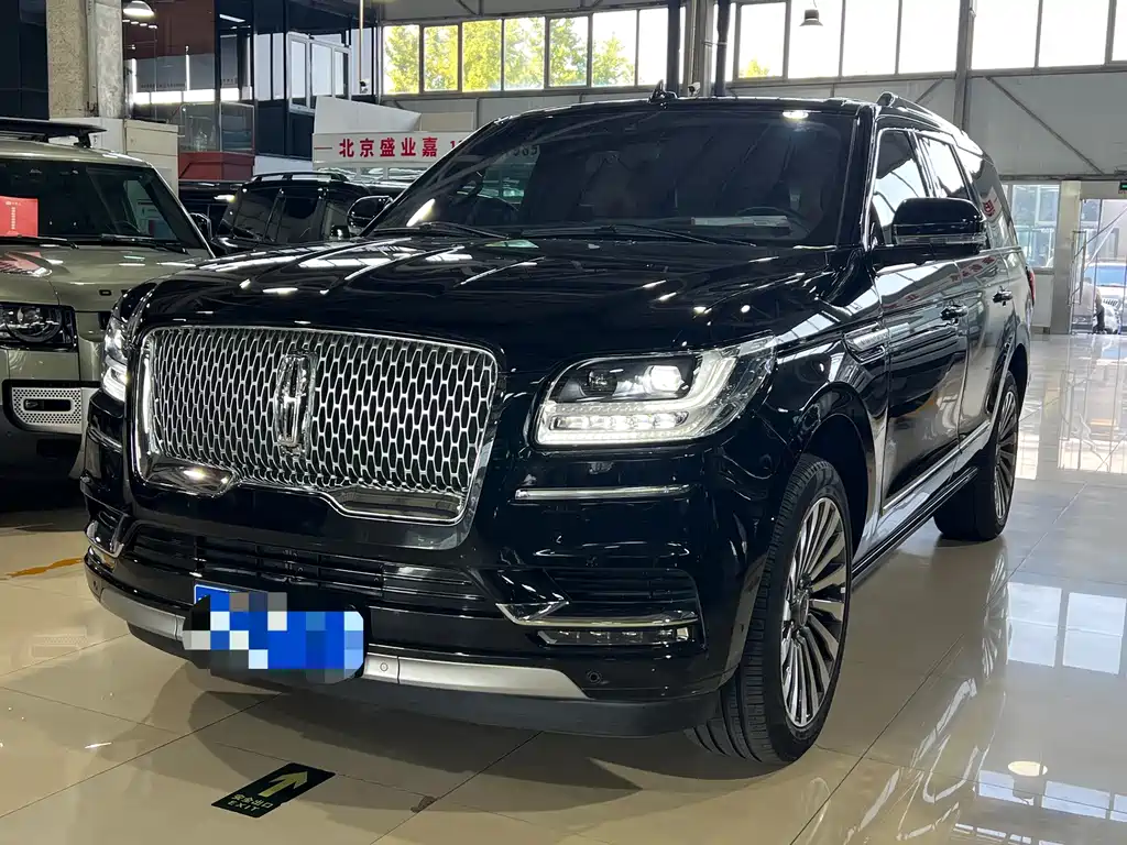 Lincoln Navigator