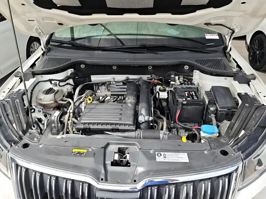 Skoda Karoq — миниатюра 10