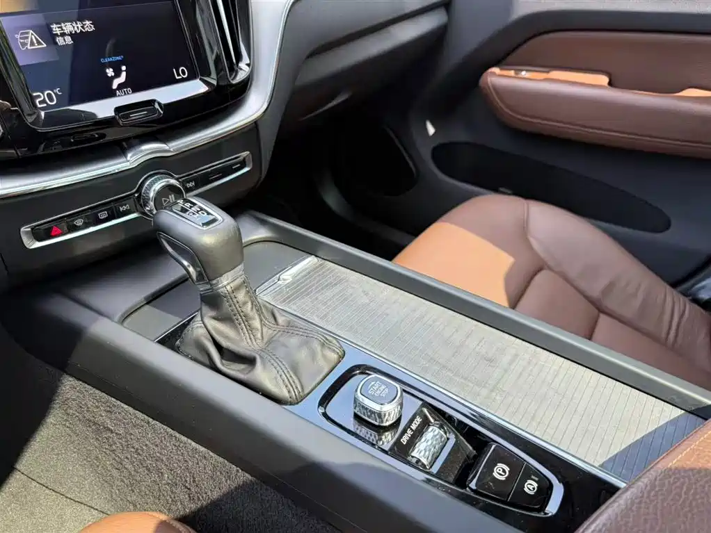 Volvo XC60 2020 T5 Luxury