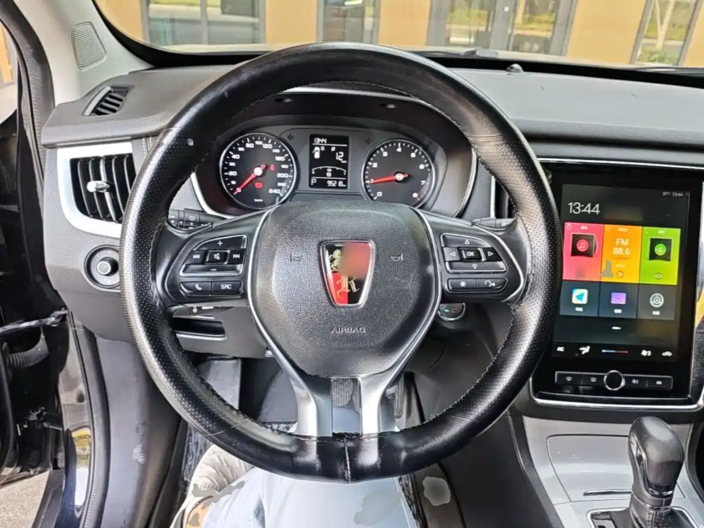 Roewe RX5 — миниатюра 11