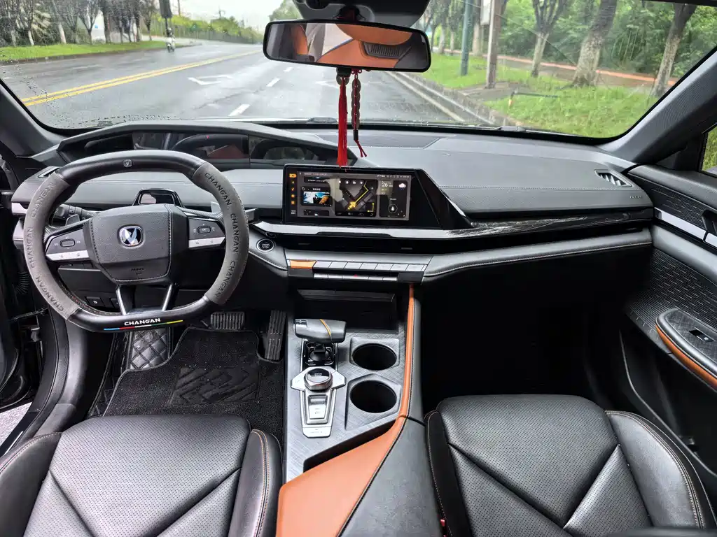 Changan UNI-V — миниатюра 8