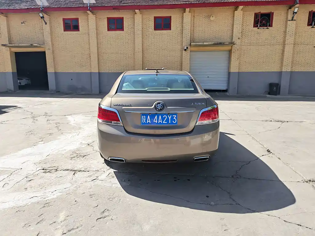 Buick LaCrosse — миниатюра 6