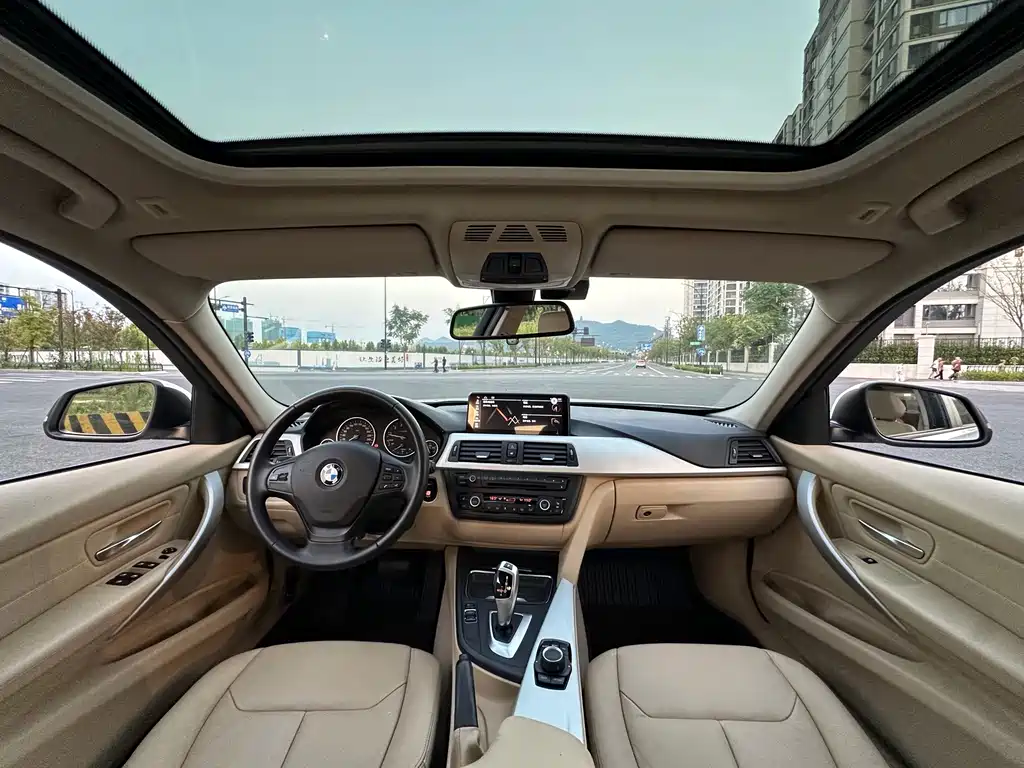 BMW 3 Series — миниатюра 13
