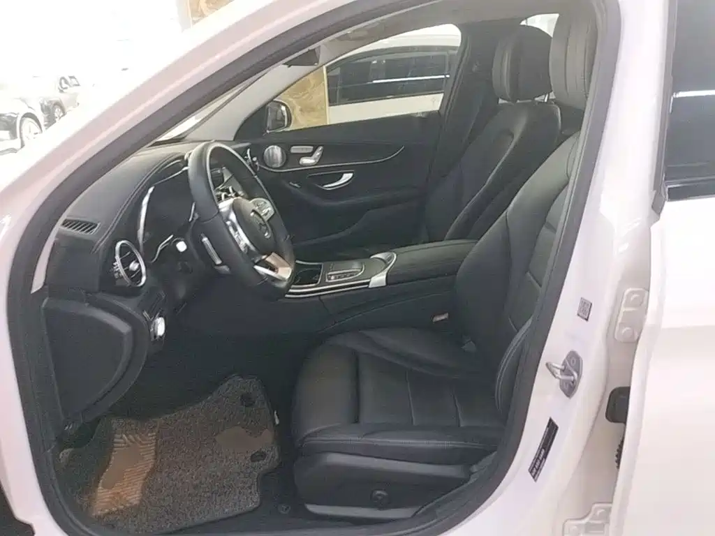 Mercedes-Benz C-Class — миниатюра 15