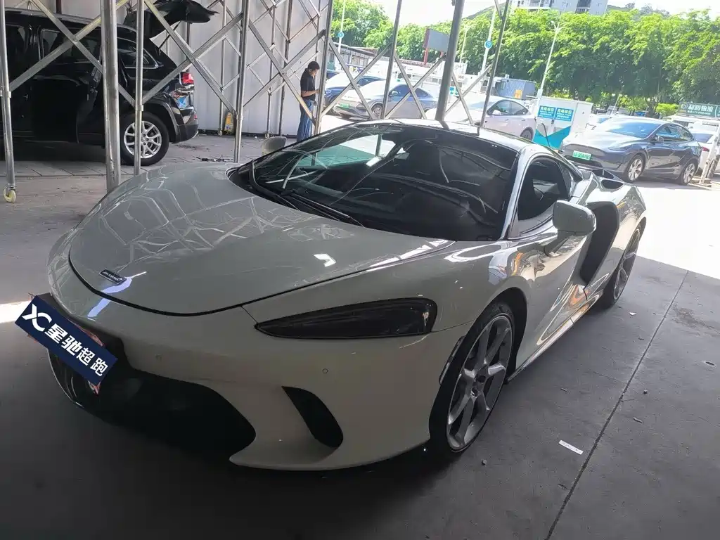 McLaren GT — миниатюра 2
