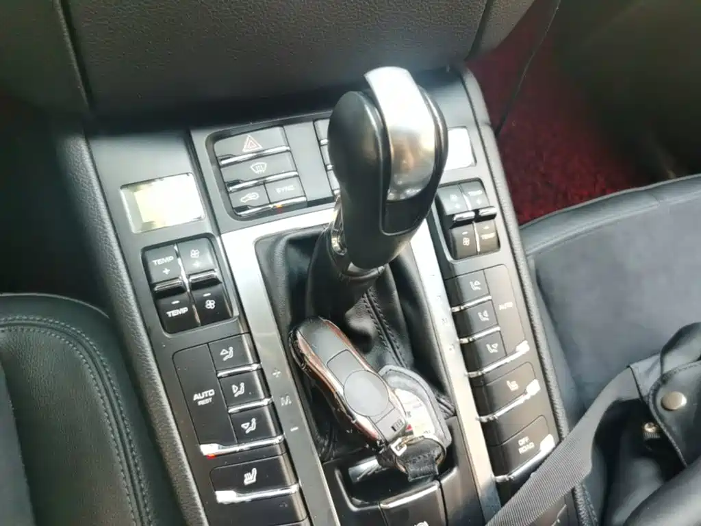 Porsche Macan — миниатюра 19