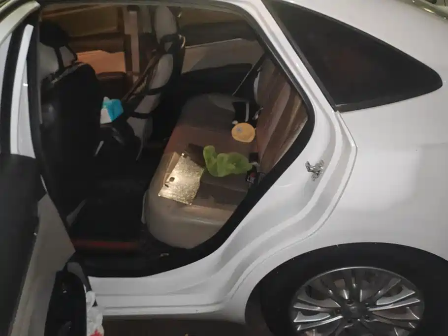 Buick Excelle — миниатюра 11