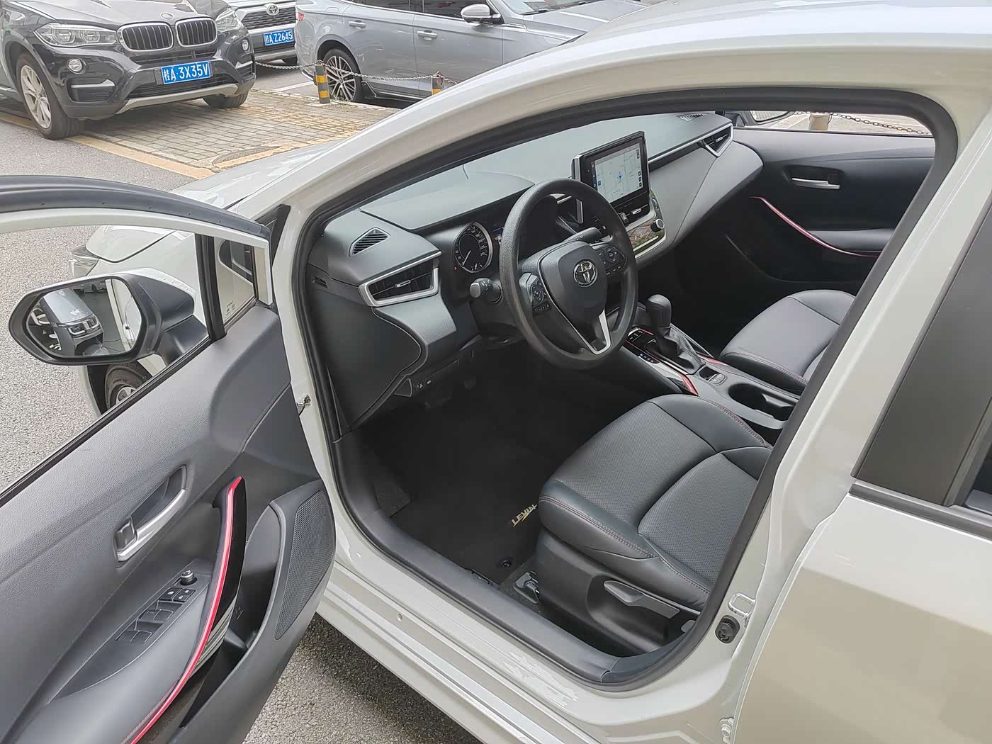 Toyota Levin 1.2 л 2022 г. Белый, пробег 40000 км
