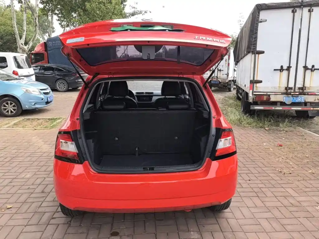 Skoda Fabia — миниатюра 19