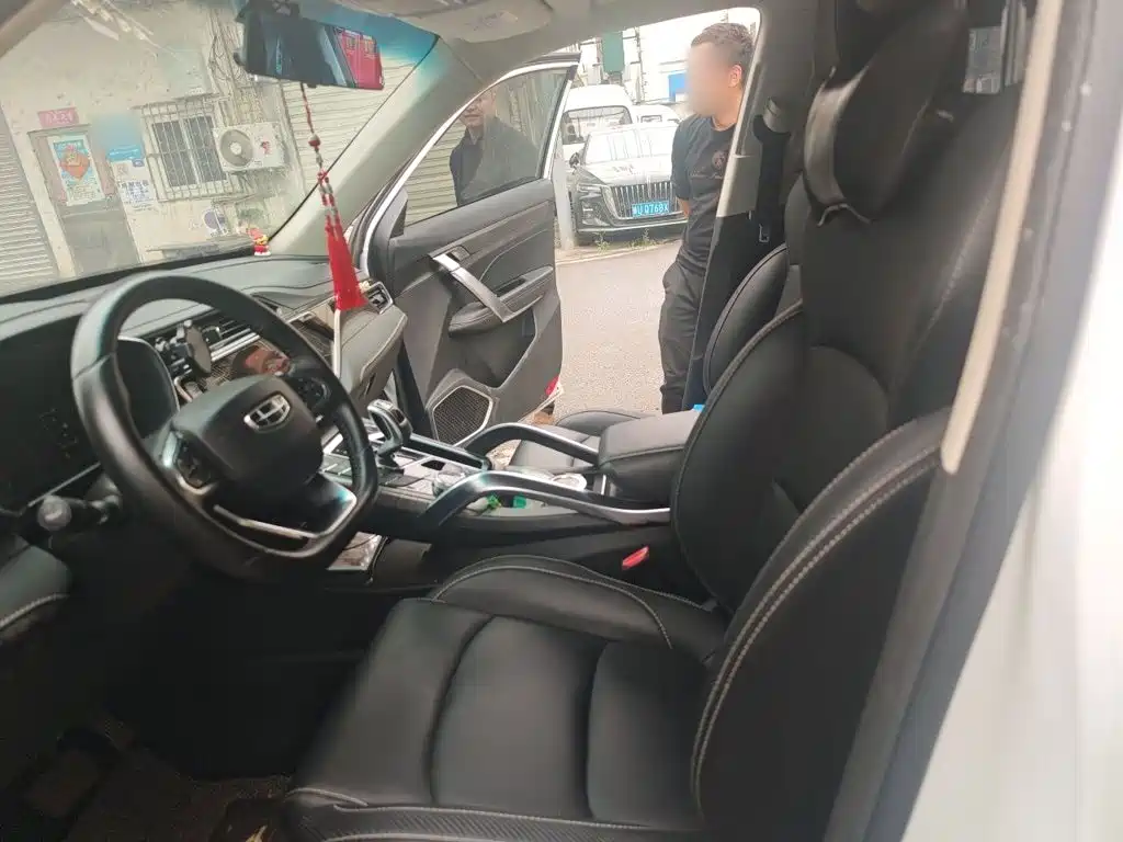 Geely Boyue — миниатюра 11