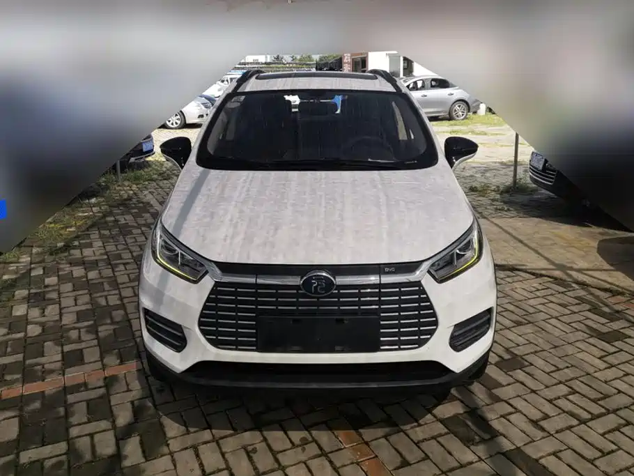 BYD Yuan EV — миниатюра 2