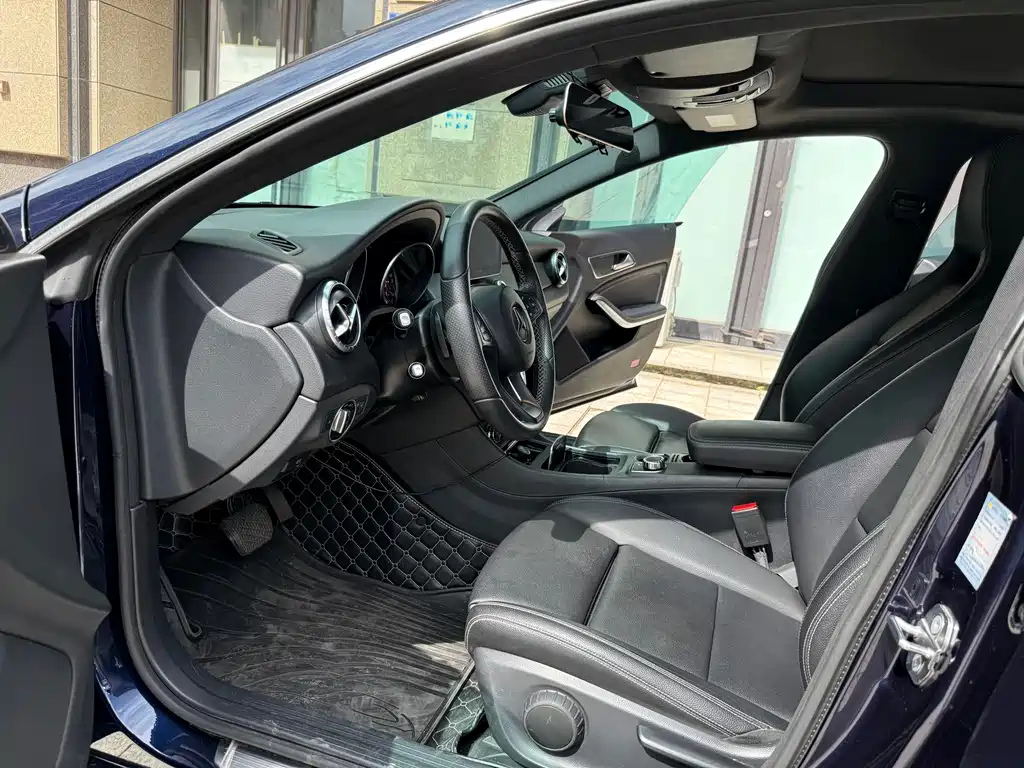 Mercedes-Benz CLA 2018 CLA 200