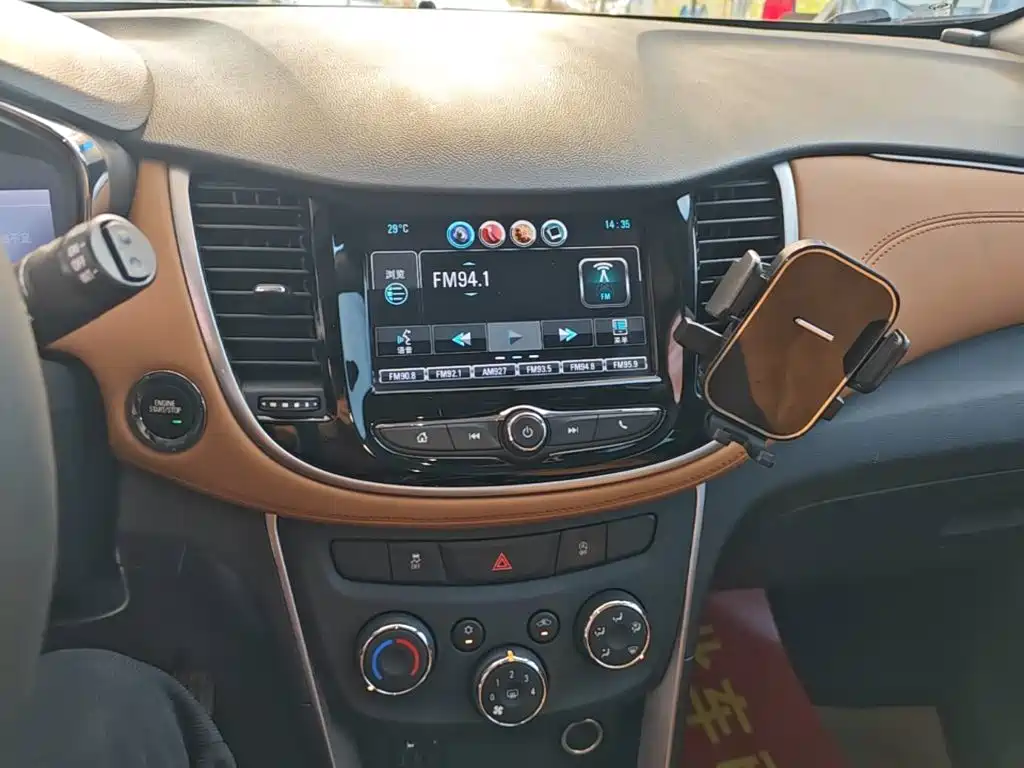 Chevrolet Trax — миниатюра 13
