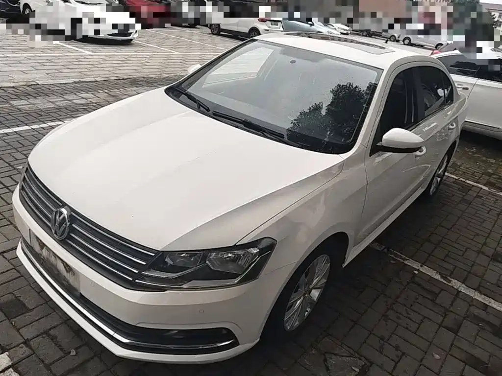 Купить Volkswagen Lavida