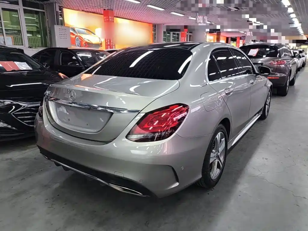 Mercedes-Benz C-Class — миниатюра 7