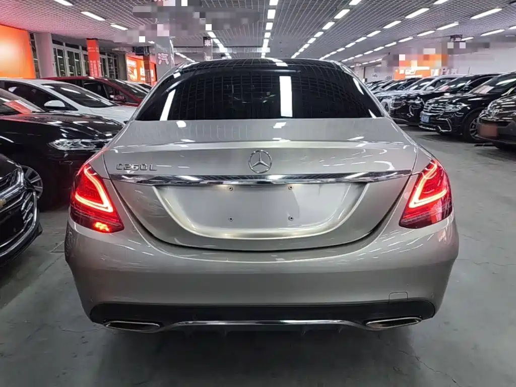 Mercedes-Benz C-Class — миниатюра 6