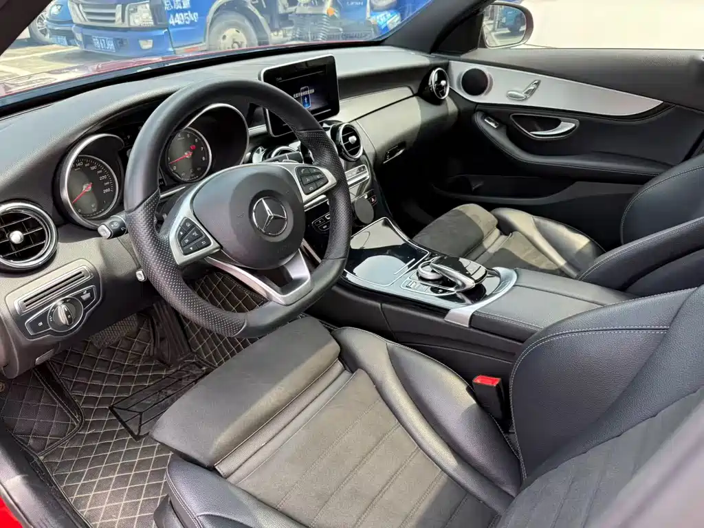Mercedes-Benz C-Class — миниатюра 8