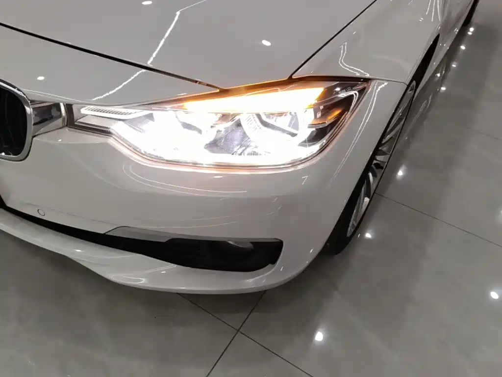 BMW 3 Series — миниатюра 24