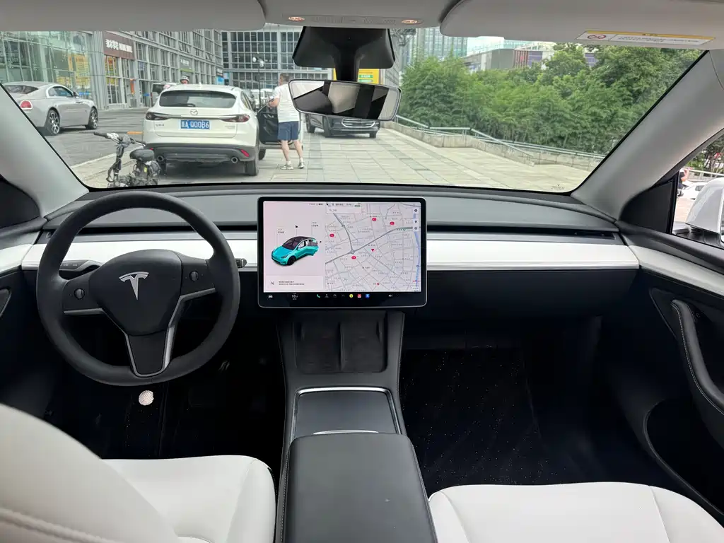 Tesla Model Y — фотографии объявления, Фото 12
