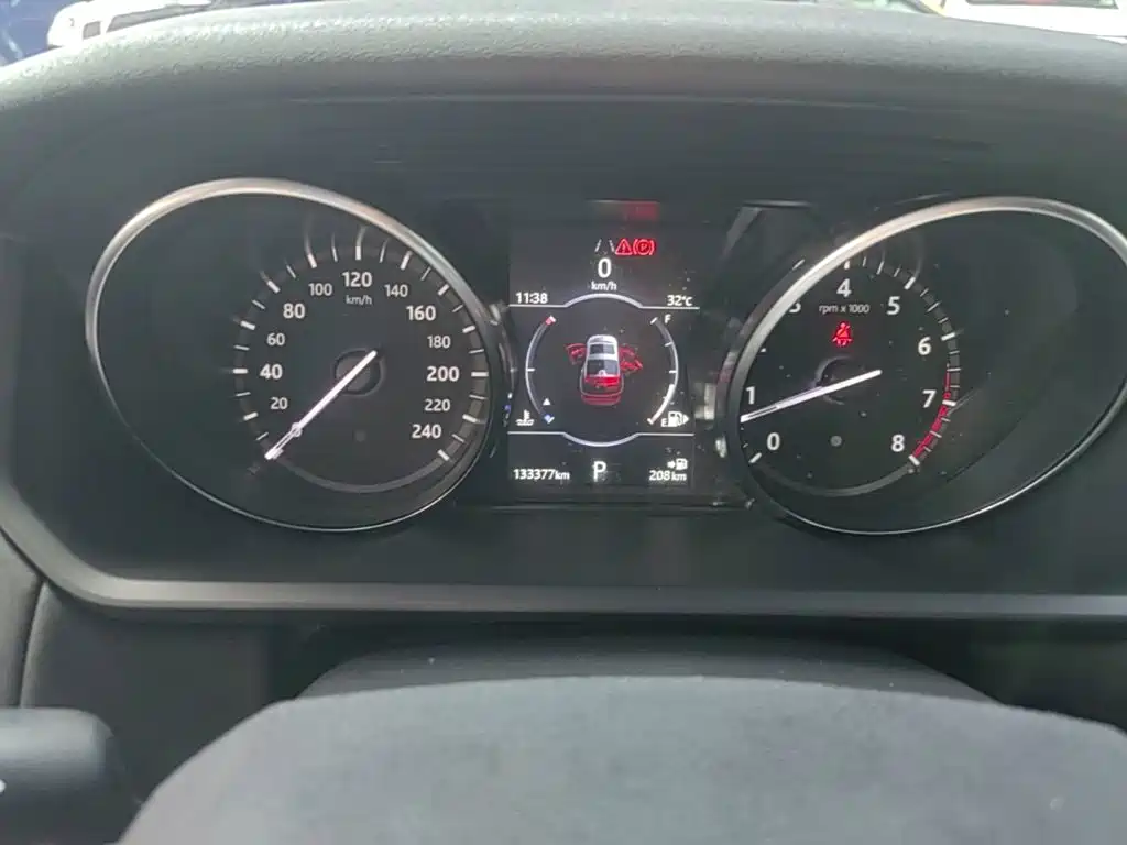 Land Rover Discovery — миниатюра 12