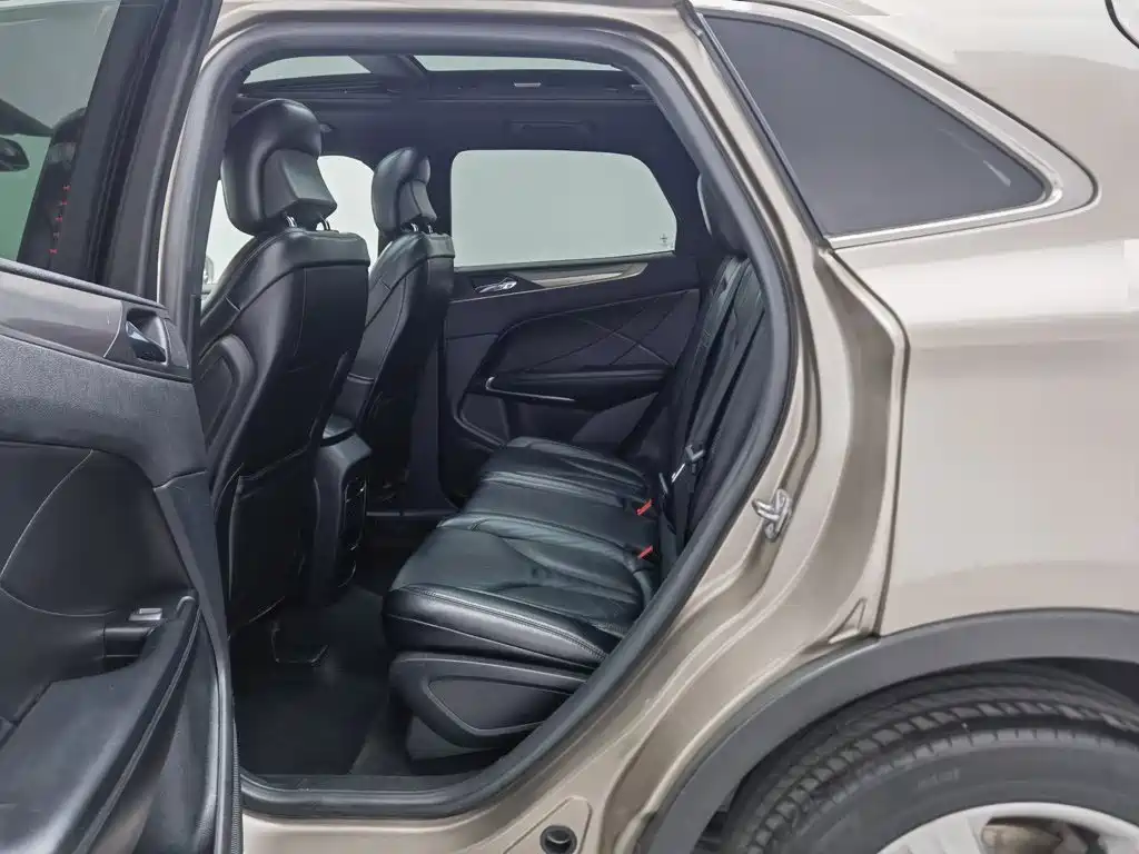 Lincoln MKC — миниатюра 15