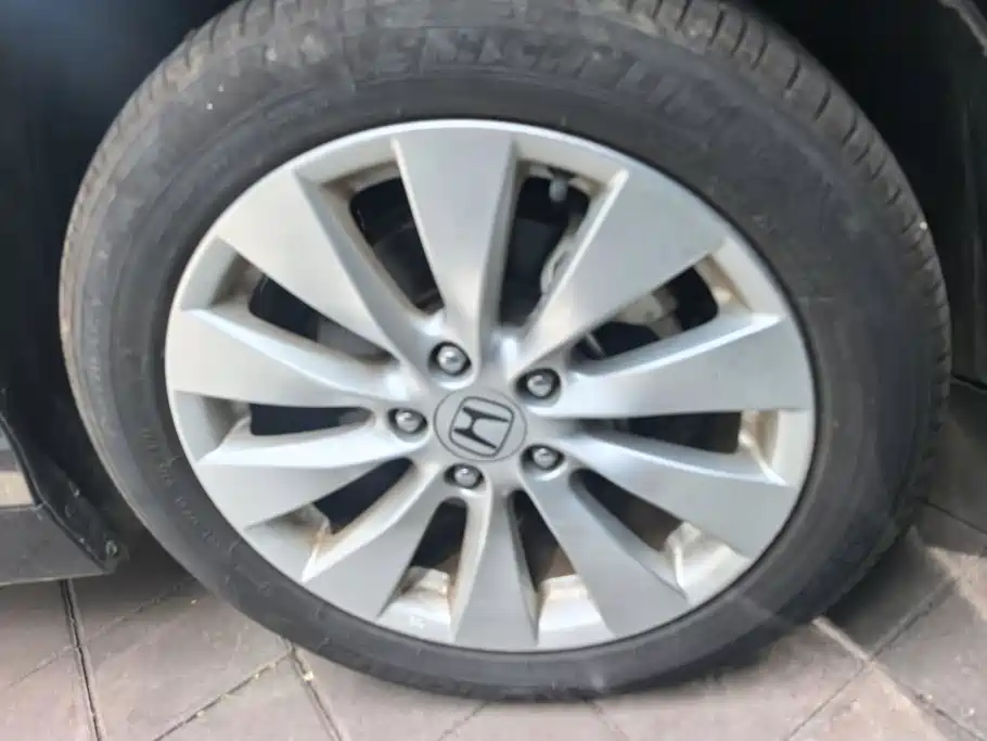 Honda Accord — миниатюра 5