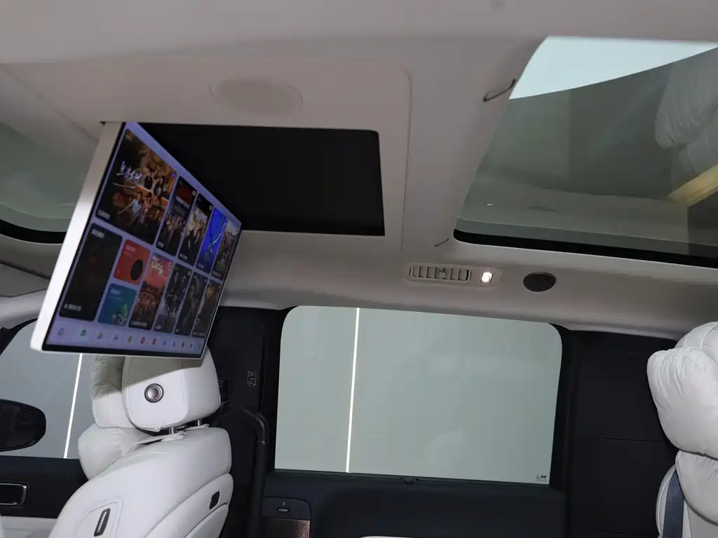 Li Auto Li MEGA — миниатюра 17