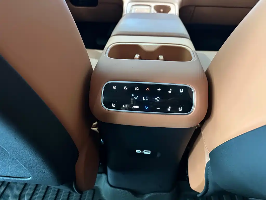 Leapmotor Leapmotor C16 — миниатюра 19